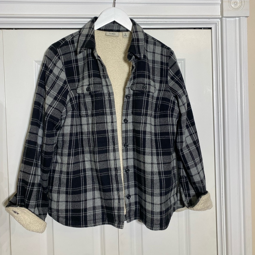 LL. Bean Sherpa lined flannel size XS